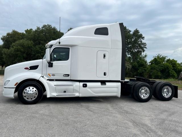 2020 Peterbilt 579-0