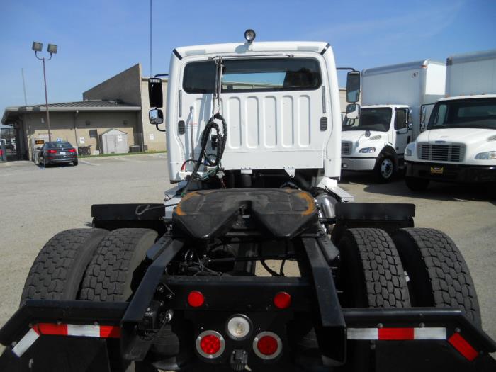 2015 Freightliner Business Class M2 106-0