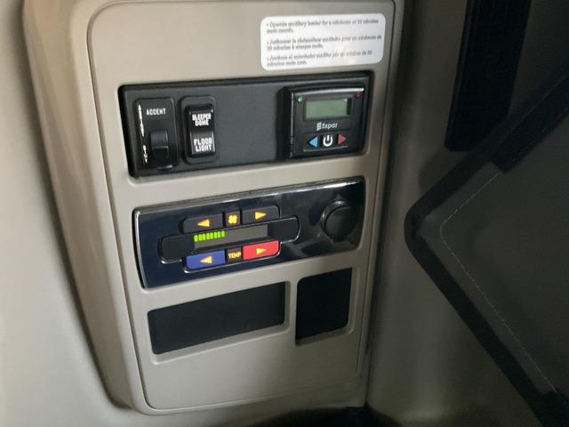 2022 International LT625-13