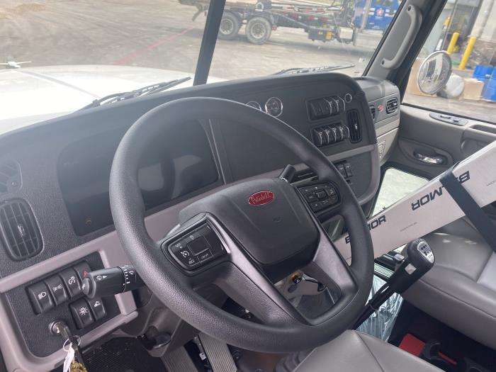 2024 Peterbilt 367-0
