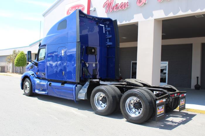 2020 Peterbilt 579-4