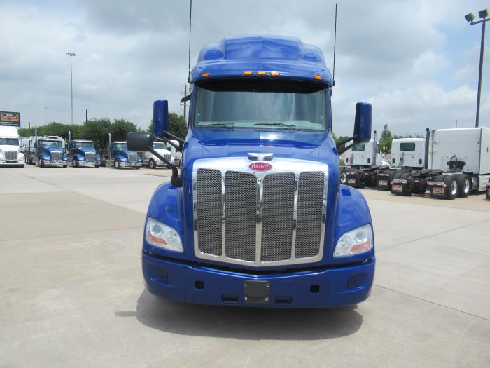 2020 Peterbilt 579-8