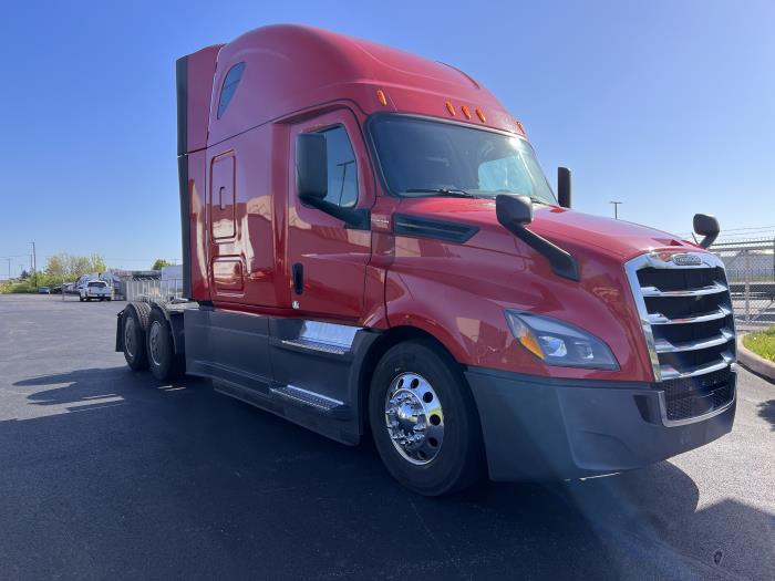 2020 Freightliner Cascadia-0