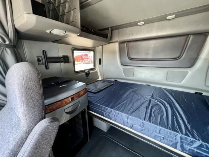 2022 International LT625-0