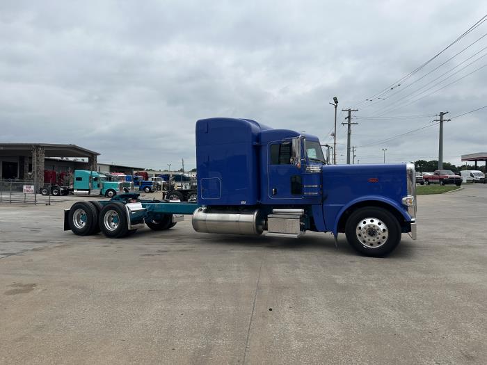 2024 Peterbilt 389-13