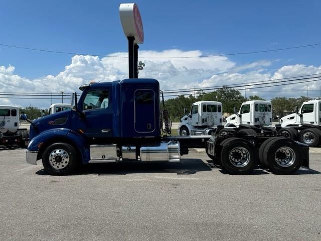 2017 Peterbilt 579-0