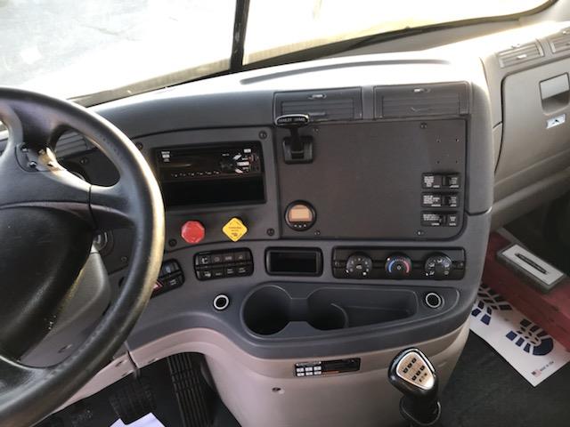 2016 Freightliner Cascadia-10