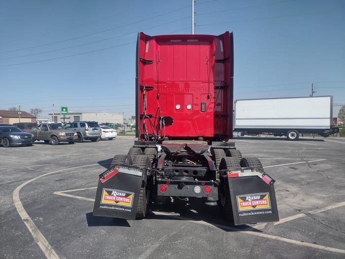 2022 International LT625-16