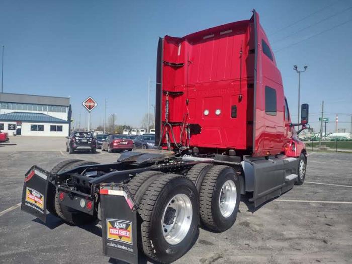 2022 International LT625-16