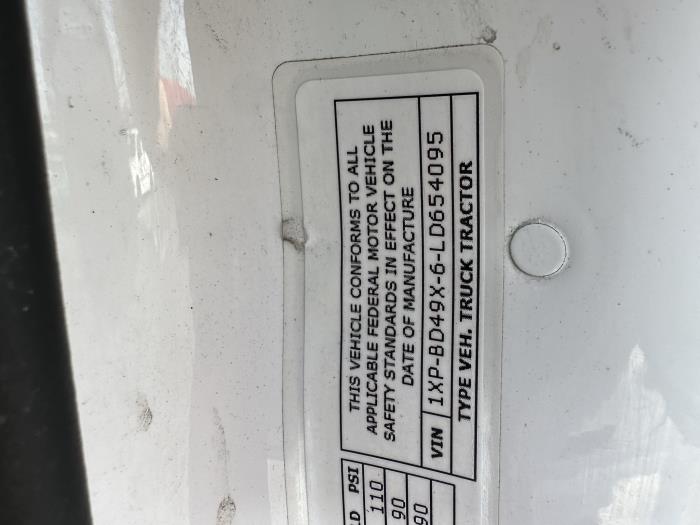 2020 Peterbilt 579-27