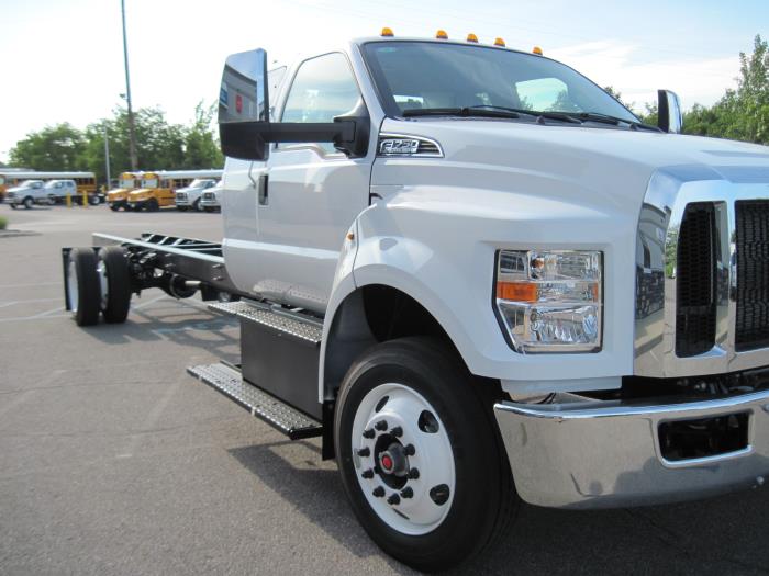 2024 Ford F-750-4
