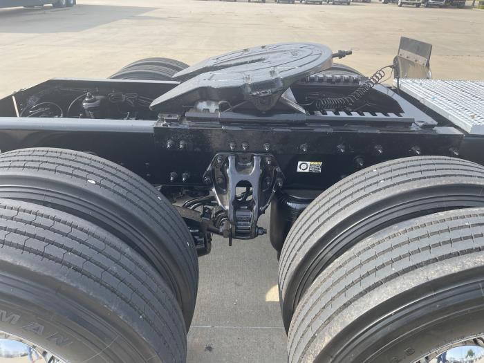 2020 Peterbilt 567-5
