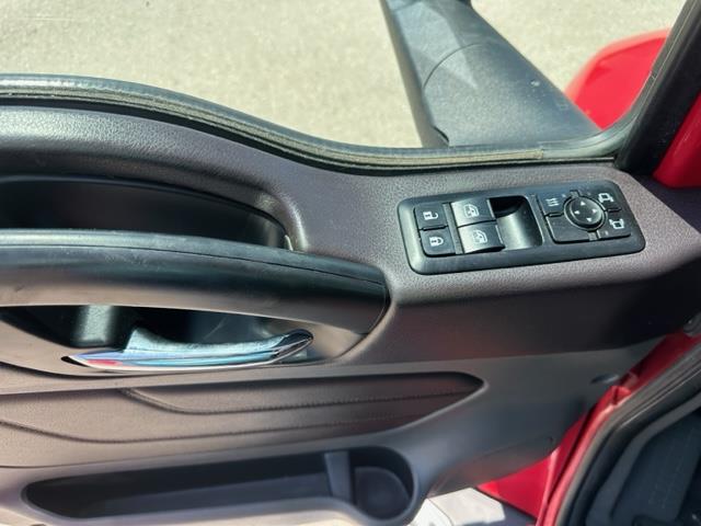 2022 International LT625-11