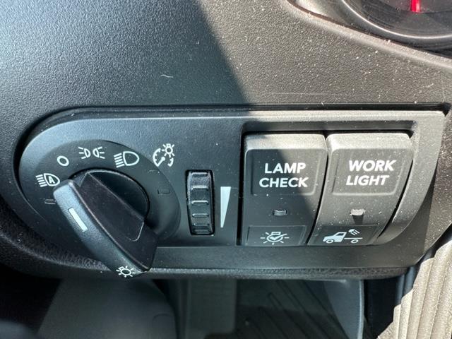 2022 International LT625-16