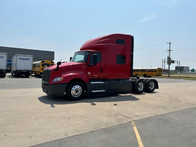 2022 International LT625-5