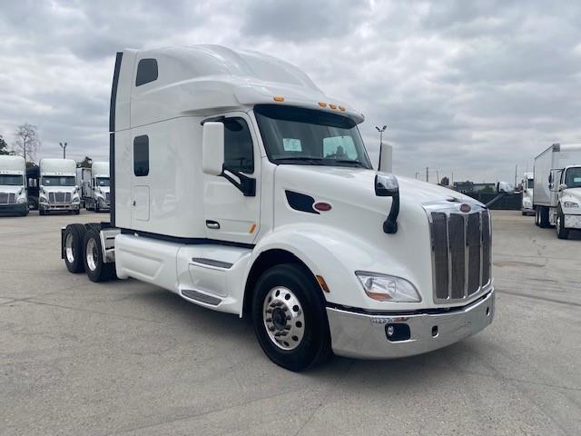 2022 Peterbilt 579-4