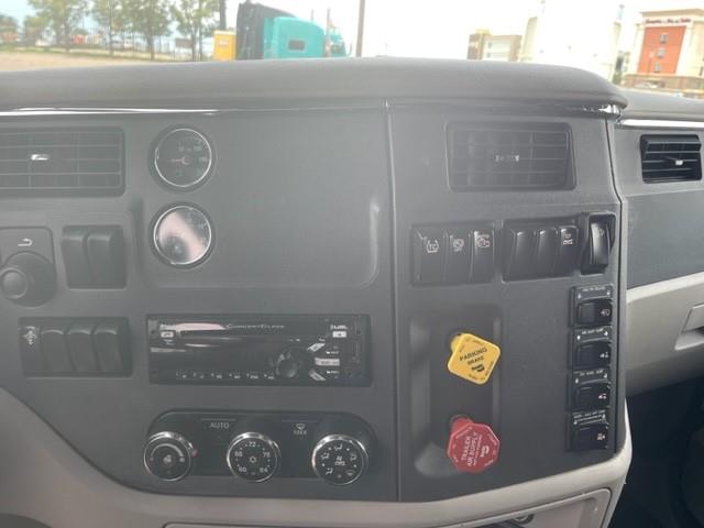 2019 Peterbilt 579-20