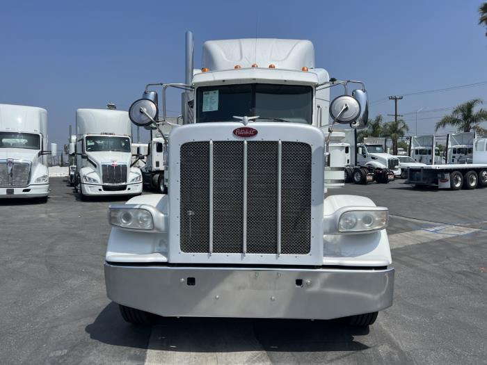 2016 Peterbilt 389-2