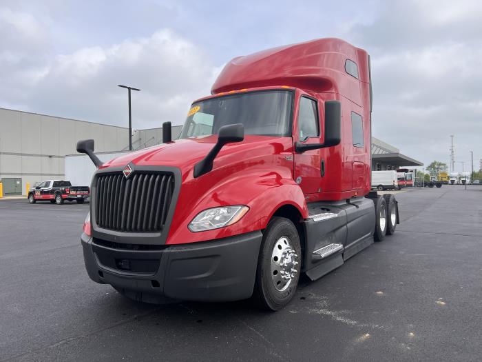 2022 International LT625-1
