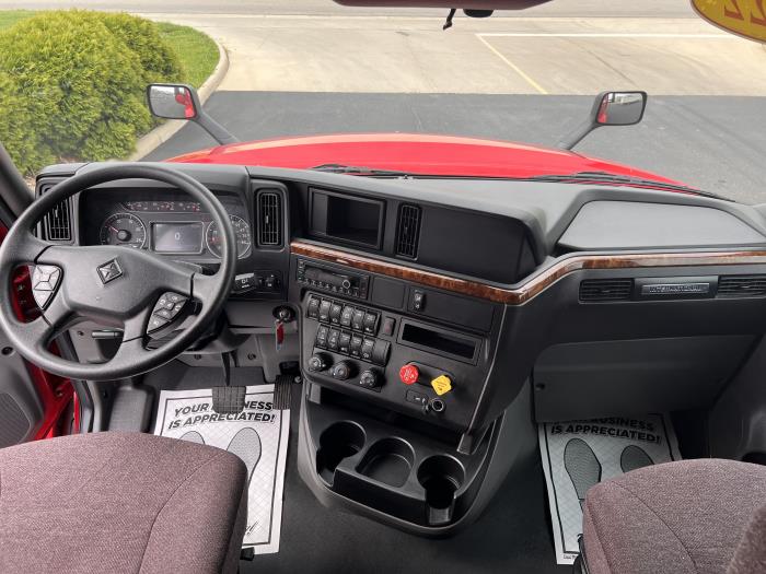 2022 International LT625-45