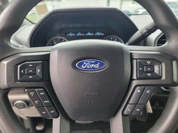 2019 Ford F-550-14