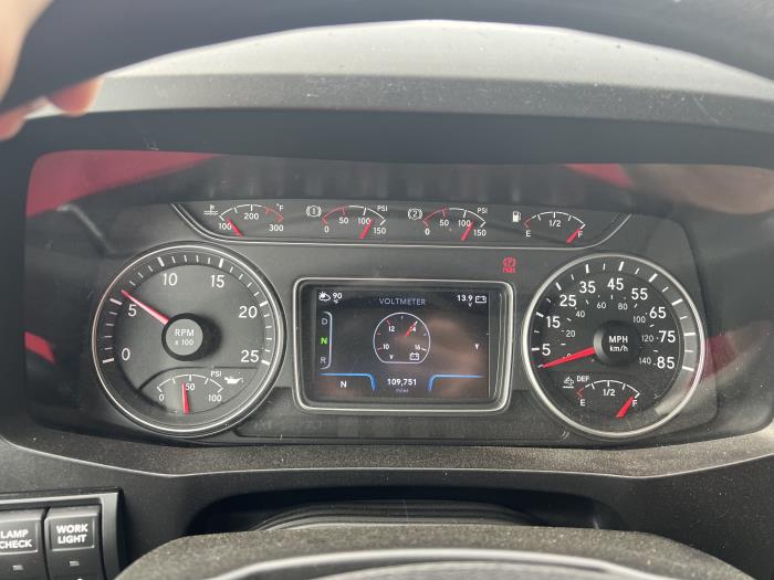 2022 International LT625-13