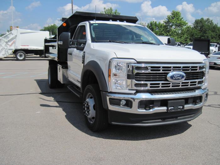 2023 Ford F-550-4