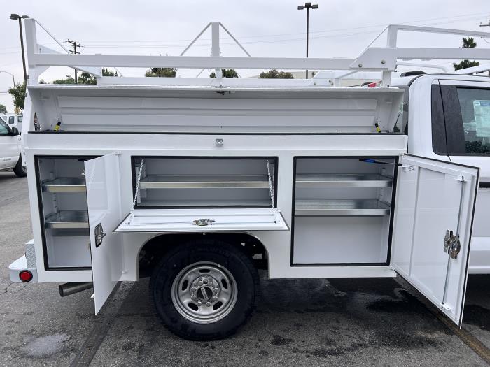 2023 Ford F-250-11