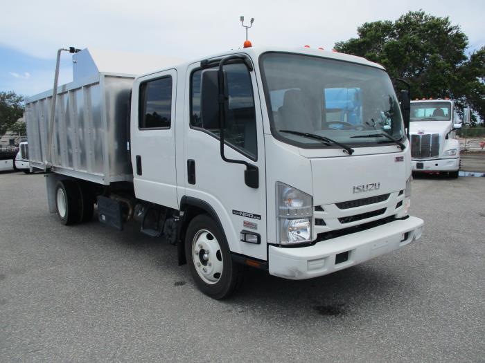 2022 Isuzu NPR-XD-2