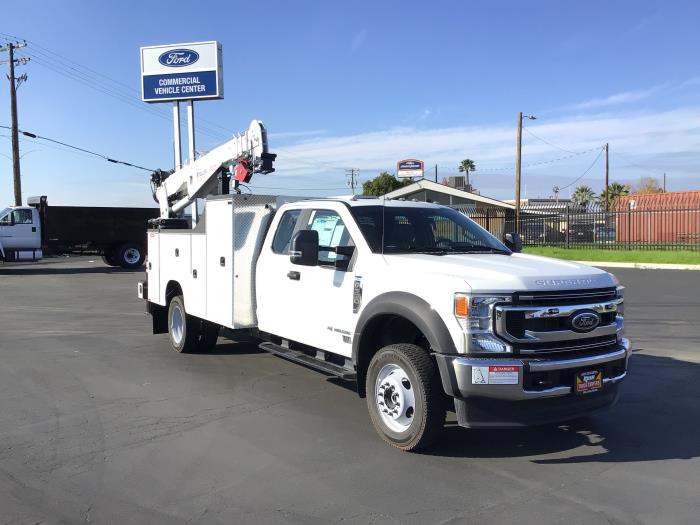 2023 Ford F-550-8