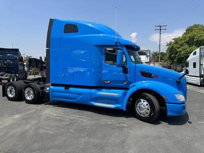 2020 Peterbilt 579-11