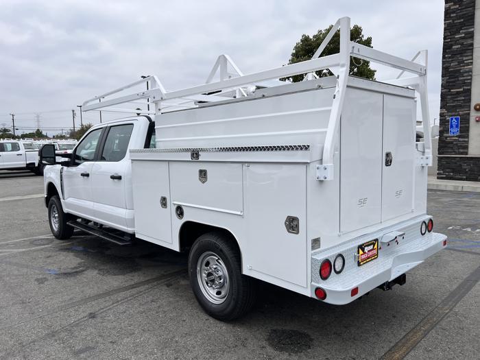 2023 Ford F-350-7