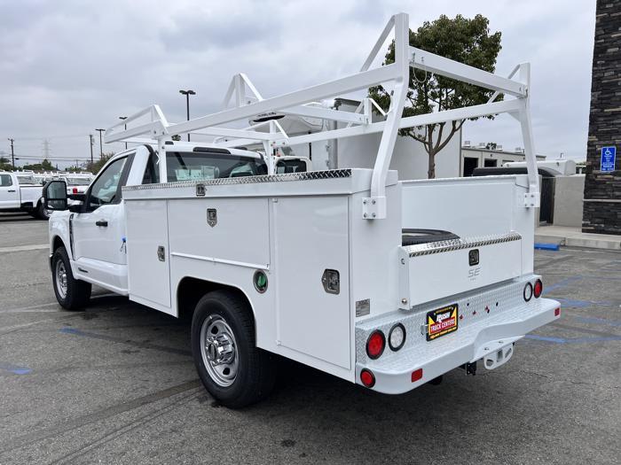 2023 Ford F-350-7