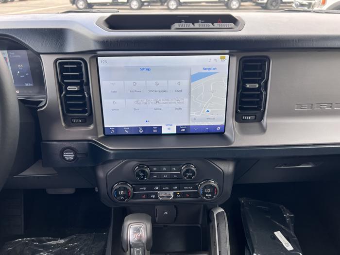 2023 Ford Bronco-14