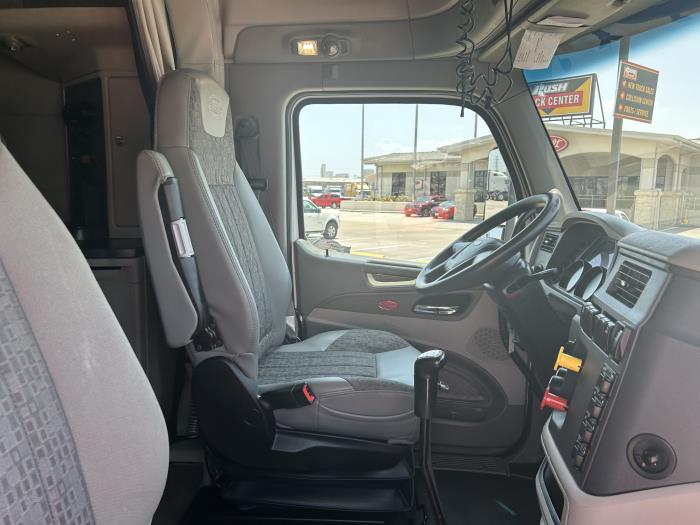 2018 Peterbilt 579-24