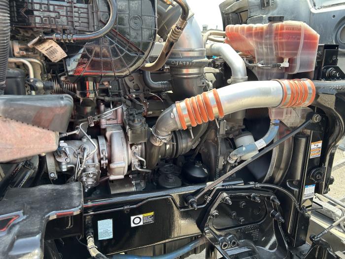 2018 Peterbilt 579-21