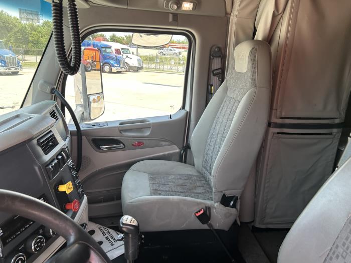 2018 Peterbilt 579-26