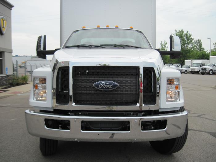 2024 Ford F-750-13