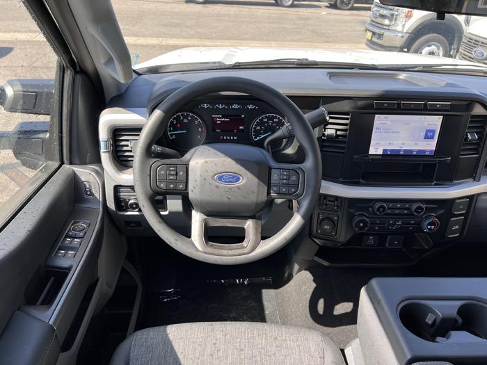 2023 Ford F-250-19