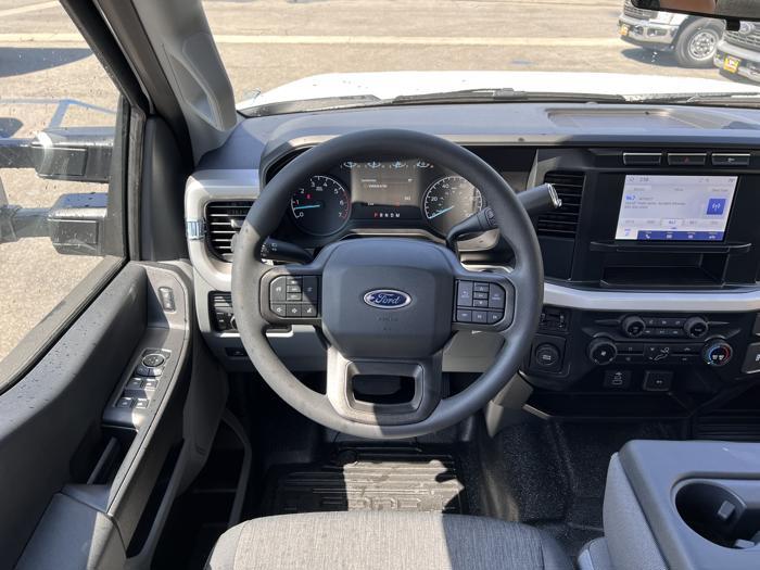 2023 Ford F-250-16
