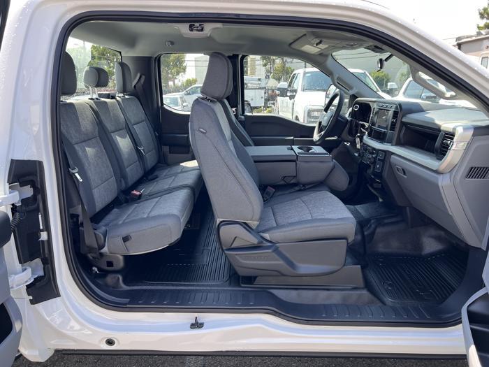 2023 Ford F-250-19