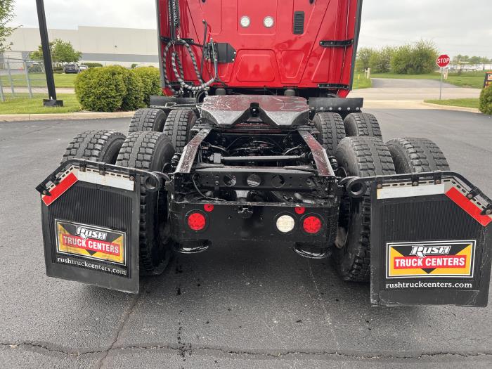 2022 International LT625-11