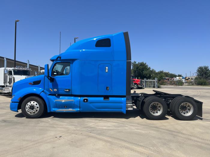 2020 Peterbilt 579-24