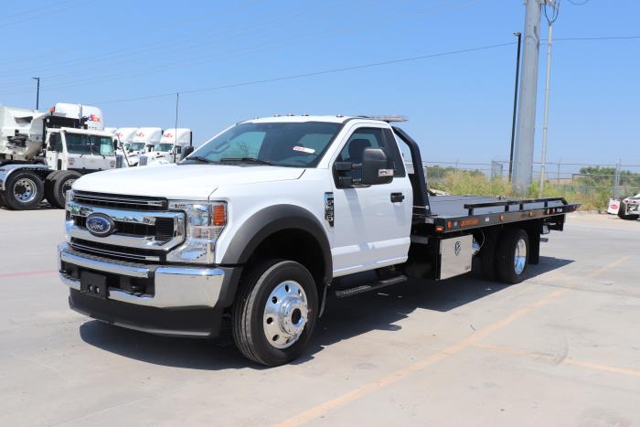 2022 Ford F-550-1