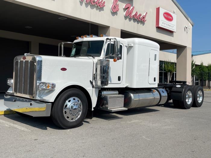 2024 Peterbilt 389-1
