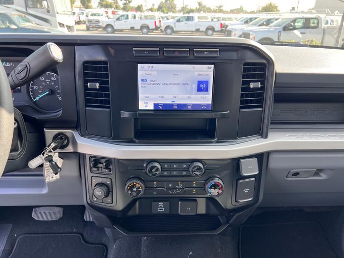 2023 Ford F-250-17