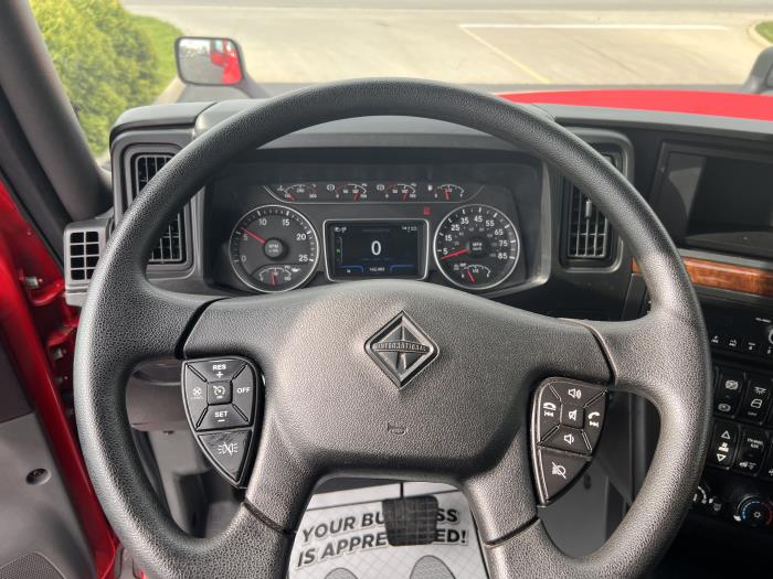 2022 International LT625-29