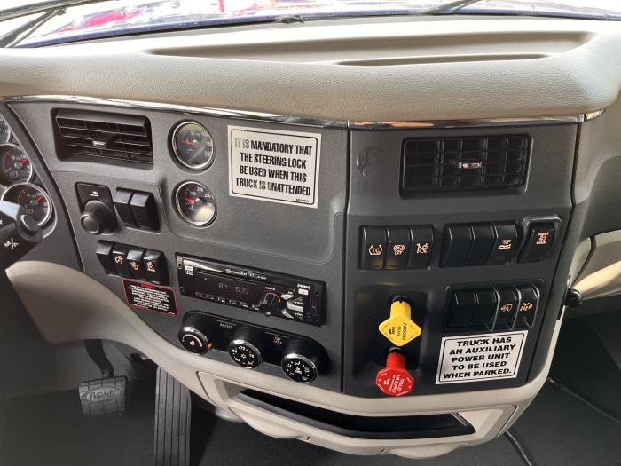 2020 Peterbilt 579-26