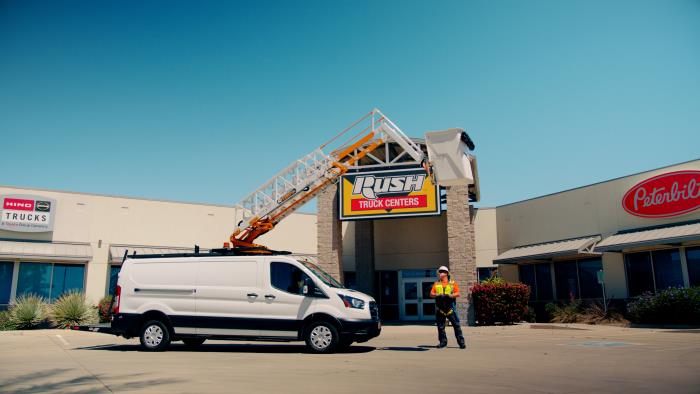 2023 Ford E-Transit-29