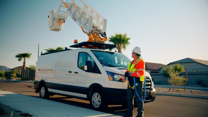 2023 Ford E-Transit-21